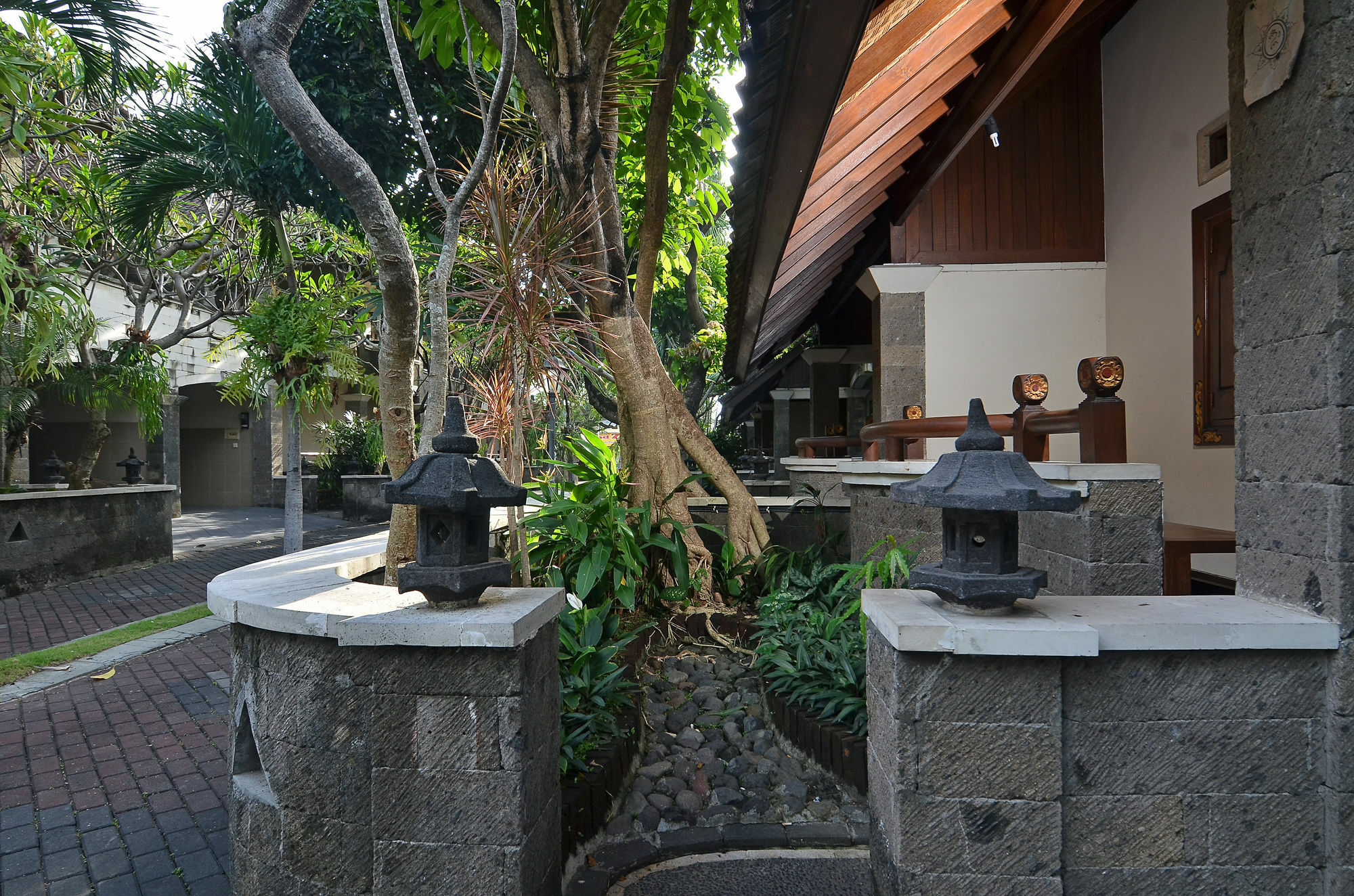 Taman Ayu 212 Hotel เดนปาซาร์ ภายนอก รูปภาพ